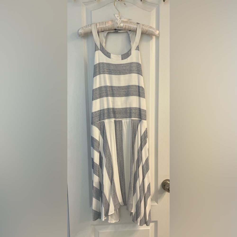 Esley Gray and White Dress